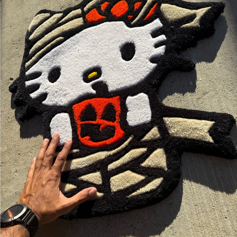 Hello Kitty Rug - Picture 5 of 5